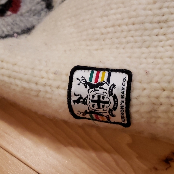 Hudson's Bay Sweaters Euc Hudsons Bay Olympic Vancouver 20 Wool Full Zipper Sweater Poshmark